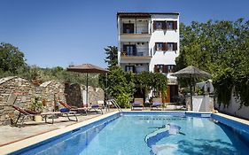Seranides Boutique Hotel